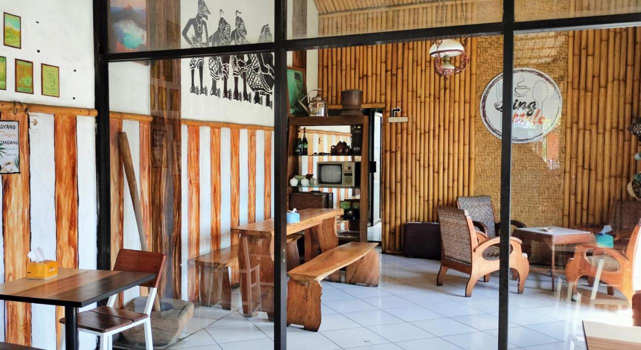 Latansa Homestay Banyuwangi  Εξωτερικό φωτογραφία